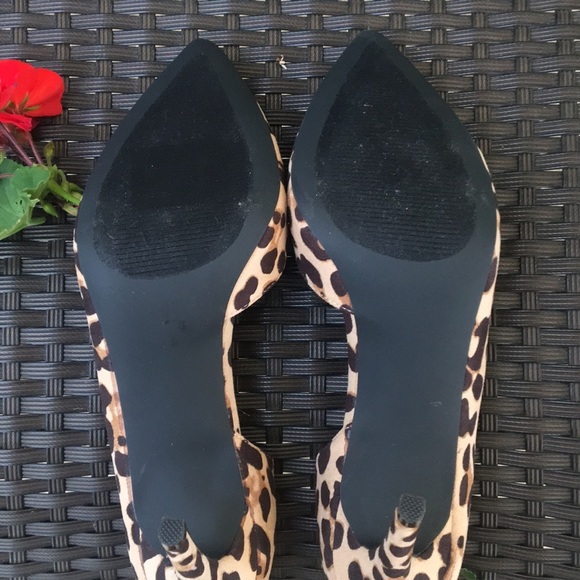 New**Madden Girl‎ Leopard Pumps - Picture 7 of 12